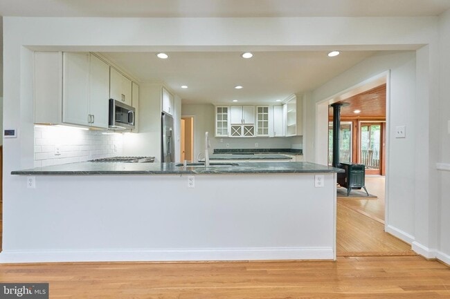 Building Photo - 6613 Denny Pl