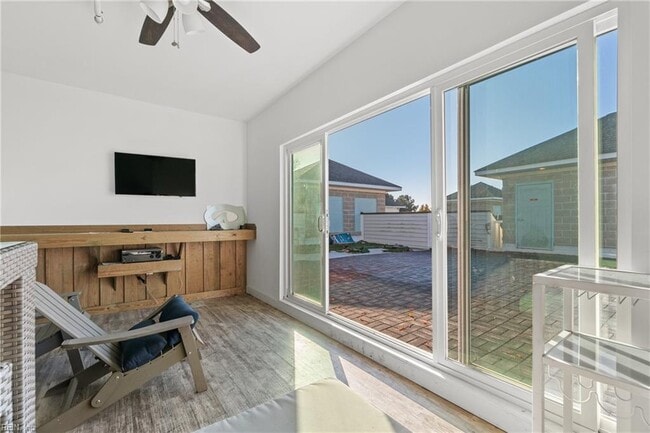 Building Photo - 7922 Shore Dr