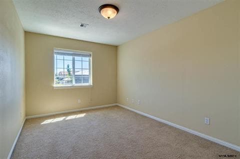 Building Photo - 537 SE Oak Grove Ave