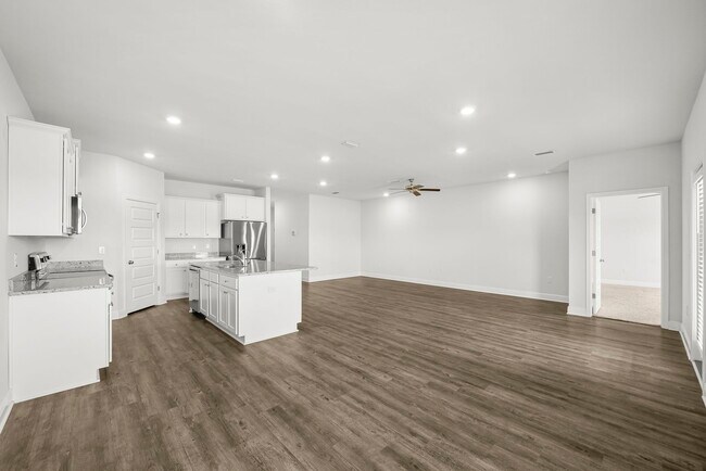 Building Photo - 464 Eagle Lake Wy