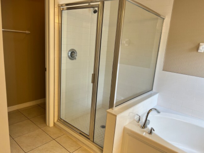 Building Photo - 3821 Covington Ln