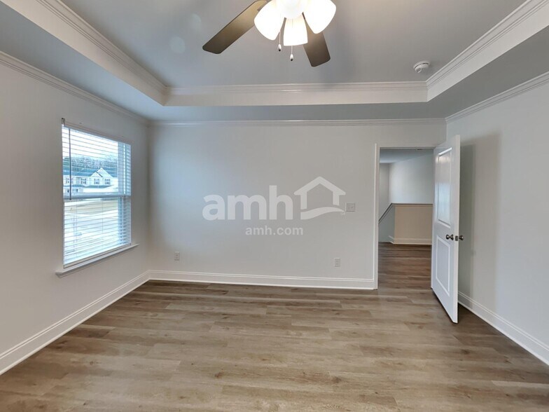 Building Photo - 5448 Lake Water Ct