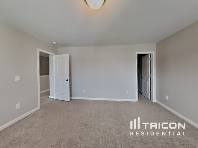 Building Photo - 12 Stoud Cir