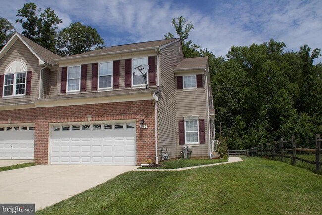 Building Photo - 542 Berry Crest Way