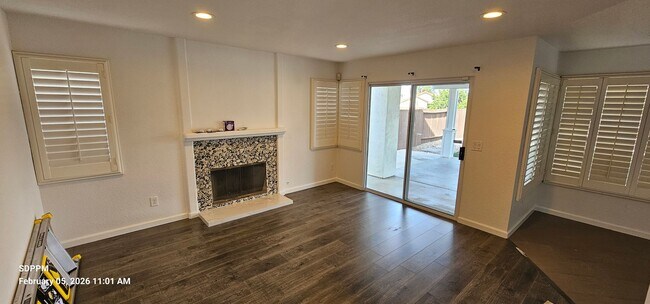 Building Photo - NORTH MIRA MESA / SAN DIEGO - Nice Renovated 4 Bedroom / 2.5 Bath House.  AVAILABLE NOW!