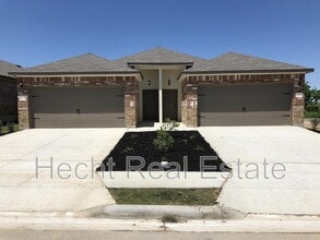 Building Photo - 414 Jack Rabbit Ln