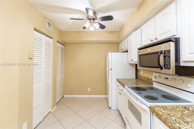 Building Photo - 5721 Riverside Dr