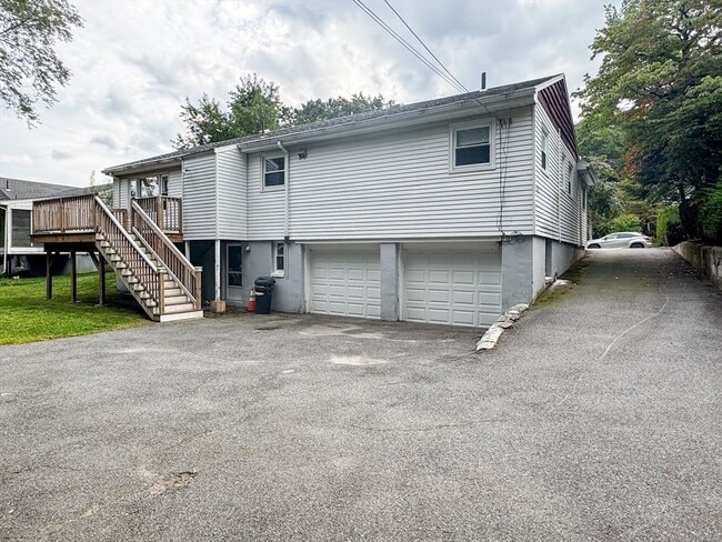 Building Photo - 92 Woodcliff Rd