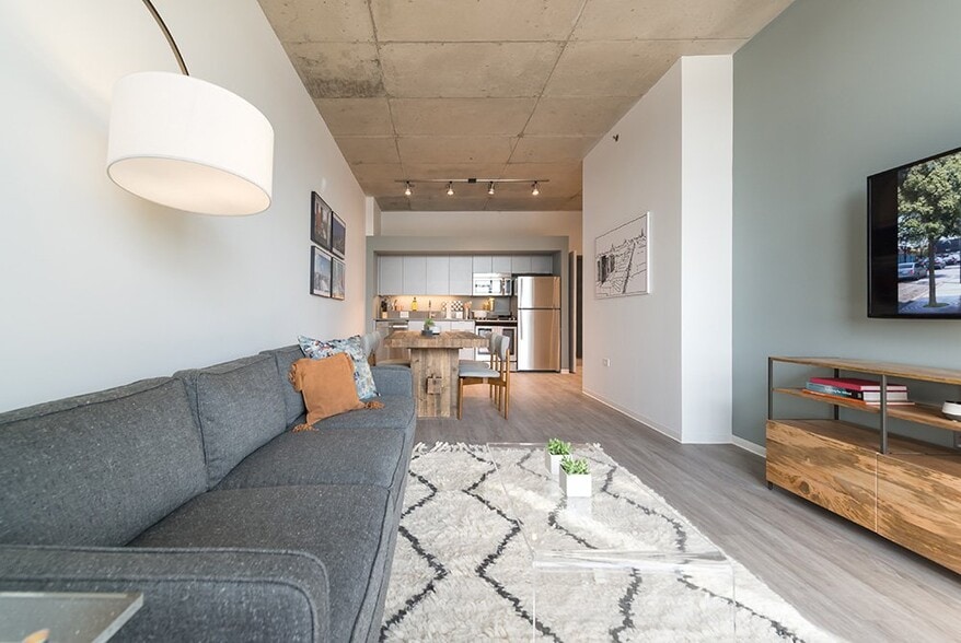 Building Photo - 2794 W Belden Ave