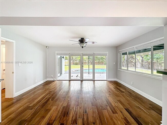 Building Photo - 4330 SW 7th St