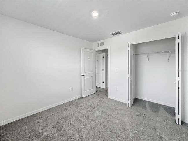 Building Photo - 17570 Shirewood Wy