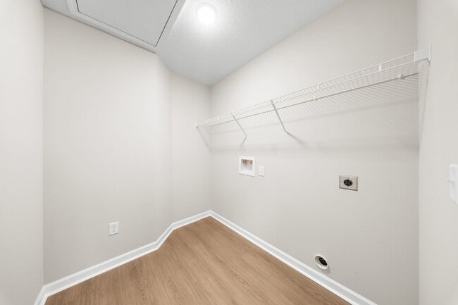 Building Photo - 507 Nickies Wy