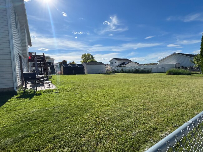 Building Photo - 1862 180 S