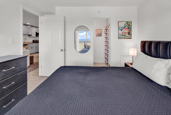 Building Photo - 511 S Ocean Blvd