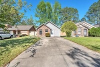 Building Photo - Charming 2 Bedroom Florida Cottage in Convenient Location!!