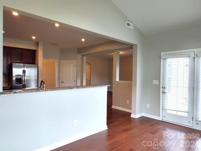 Building Photo - 4122 Audubon Pk Dr