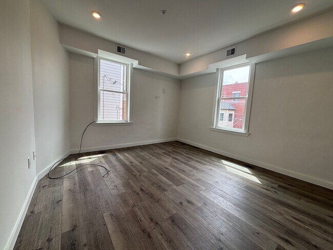 Building Photo - 240- 242 E Girard