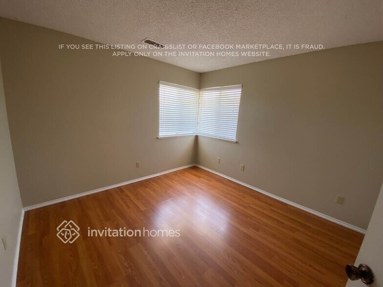 Building Photo - 4886 Birkdale Cir