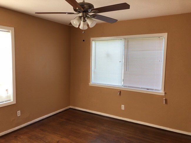 Building Photo - 4323 Groton Dr