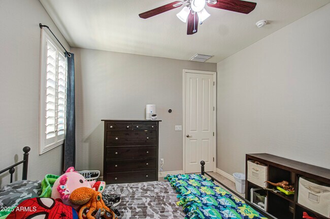 Building Photo - 3016 N Glenview