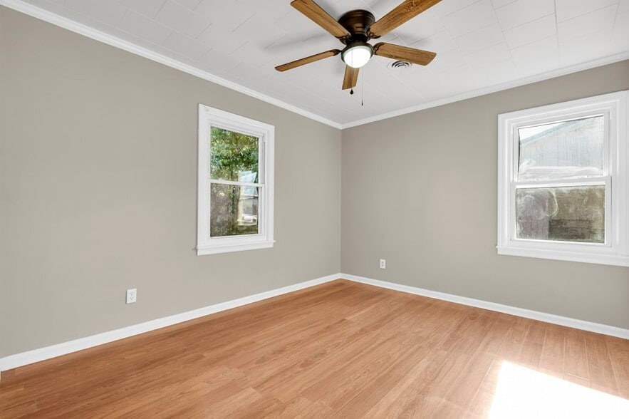 Building Photo - 266 McHall Dr