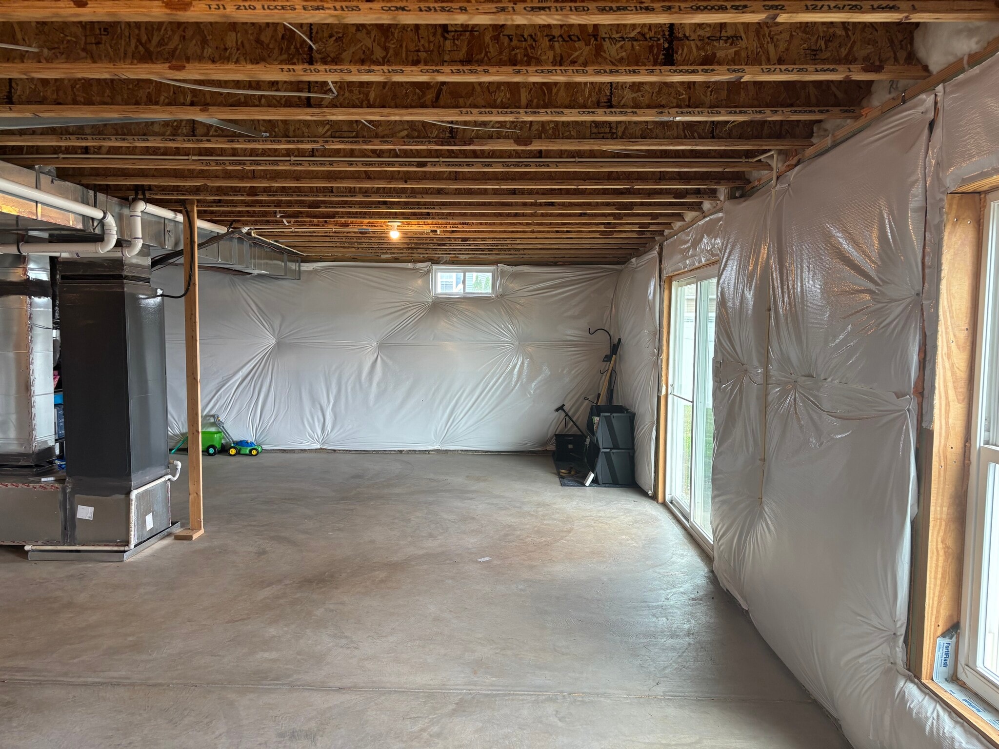 Building Photo - 324 Cedar Spring Dr
