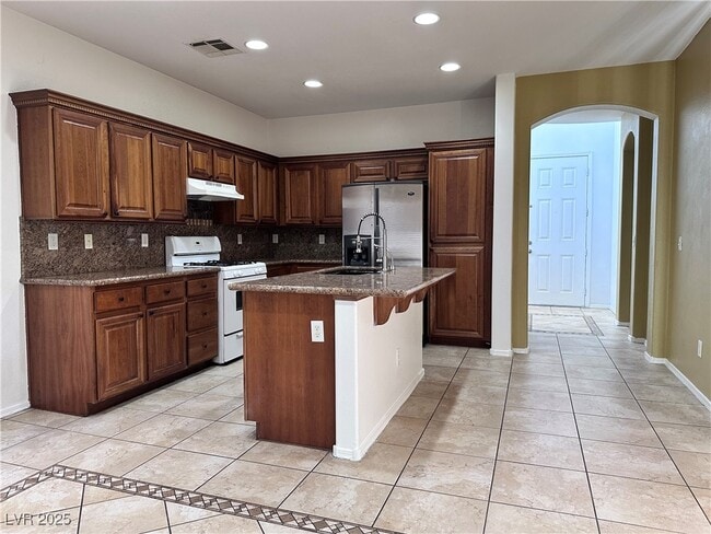 Building Photo - 9870 Delta Lake Ct