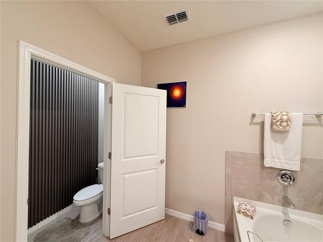 Building Photo - 8321 Praise Dr