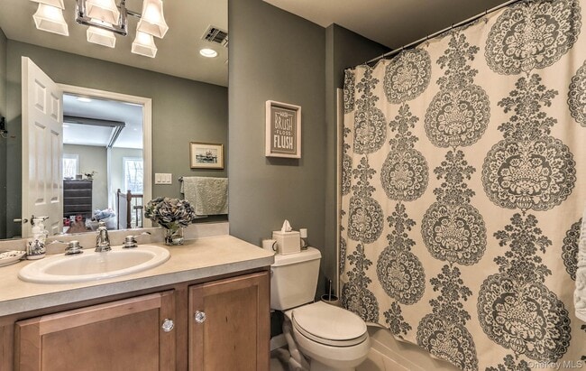 Building Photo - 109 Manitou Trail