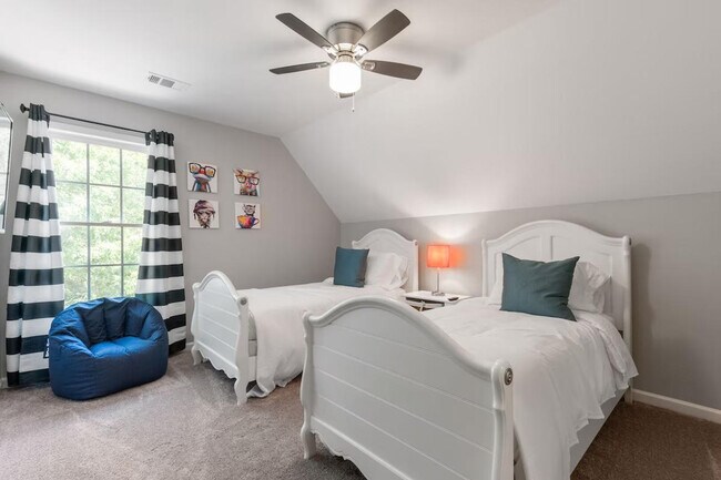 Building Photo - 535 Douthit Ferry Rd