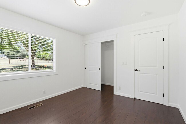 Building Photo - $5595 - Ranch-style home with acreage in West Gilroy's quiet countryside