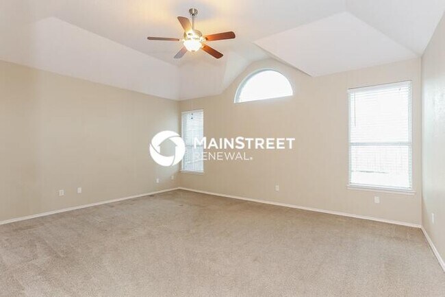 Building Photo - 5 Bedroom Pet-Friendly Home in DeSoto, TX ...