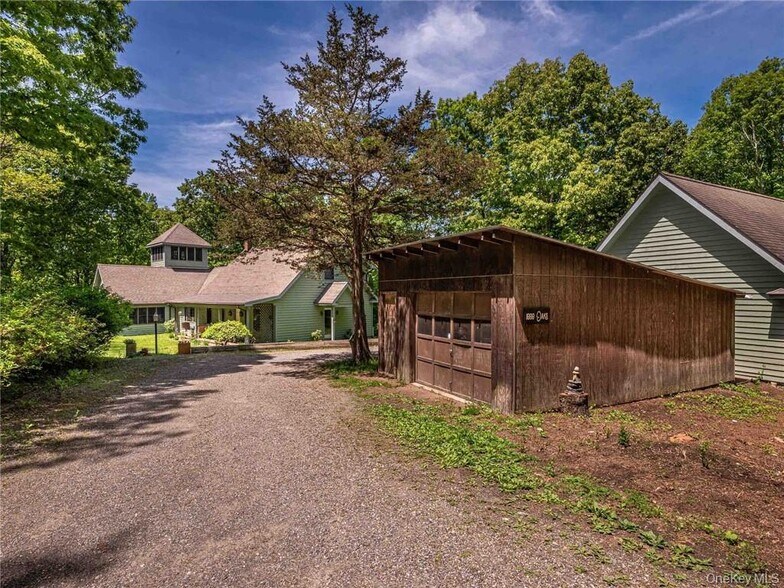 Building Photo - 74 Hilltop Rd