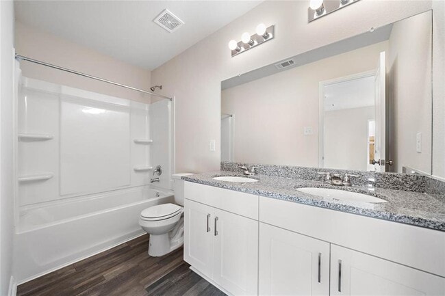 Building Photo - 15528 Briar Forest Dr