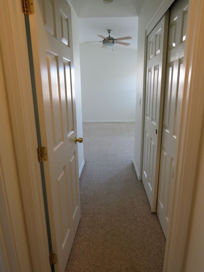 Building Photo - Beautiful River Oaks Single Story Corner Home Near Taylor Elementary School