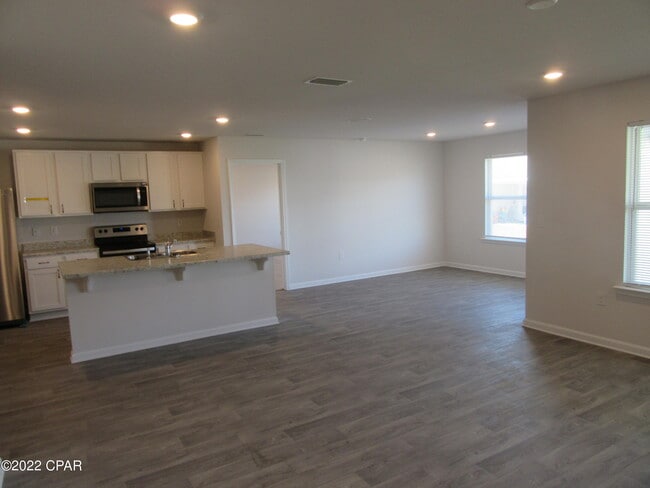 Building Photo - 4015 Pioneer Ln.