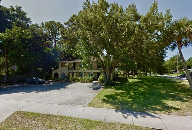 Building Photo - 455 Knox McRae Dr