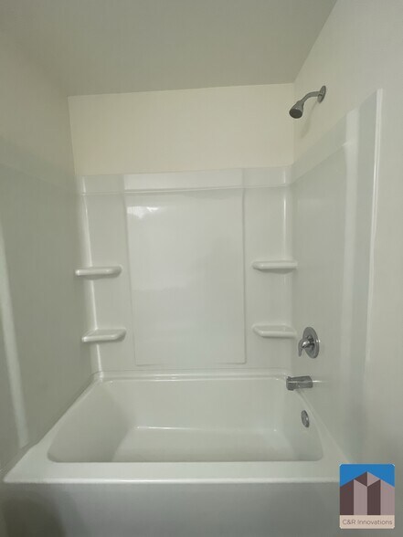 Building Photo - 3529 Condor Ct SW