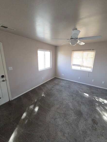 Building Photo - 10228 Belnap Pl