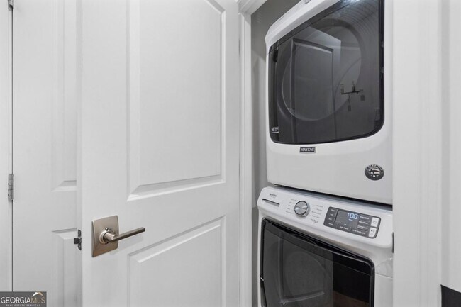 Building Photo - 371 Pratt Dr SE