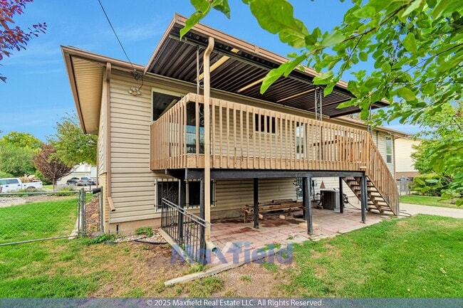 Building Photo - Millcreek Area Newly Updated - 4BD 2 BA 2GAR