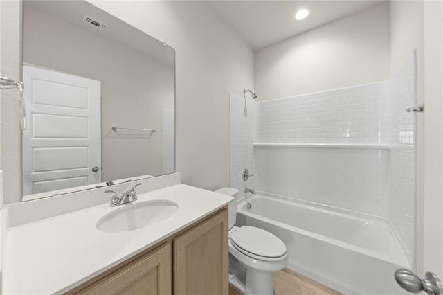 Building Photo - 1641 Mdw Crst Dr