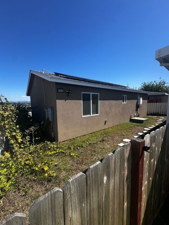 Building Photo - 2015-2019 Burroughs Street
