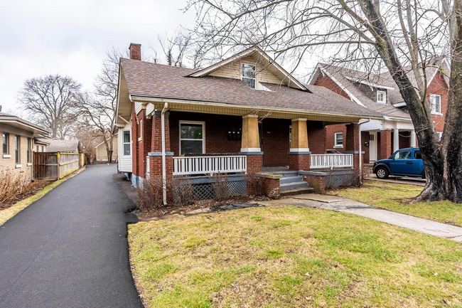 Building Photo - Charming, Fully Furnished Kenwick Rental | $1,500/mo – Utilities Included