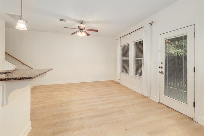 Building Photo - 4803 Pecan Springs Rd