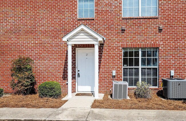 Building Photo - 1500 Brightside Dr