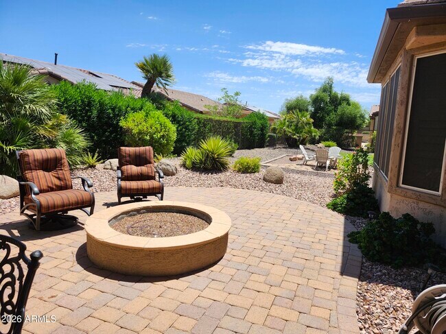 Building Photo - 12864 W Hedge Hog Pl