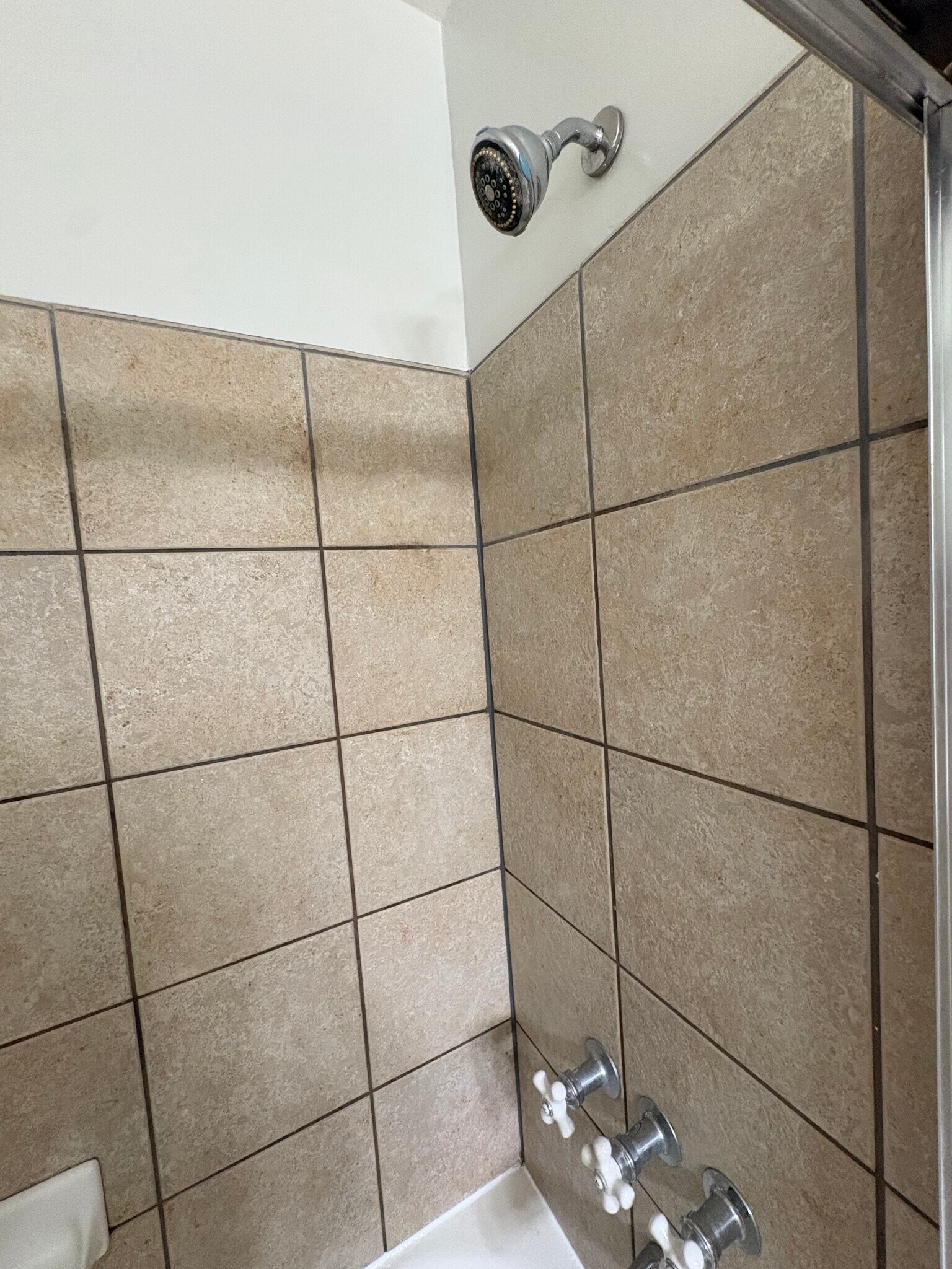 Building Photo - 3322 Helms Ave