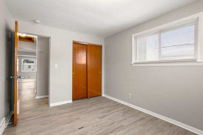 Building Photo - 626/628 Ninth Street