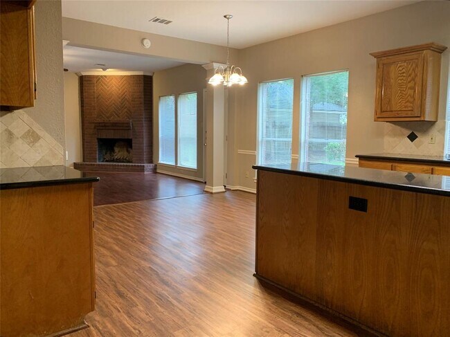 Building Photo - 4623 Chestnut Meadow Dr